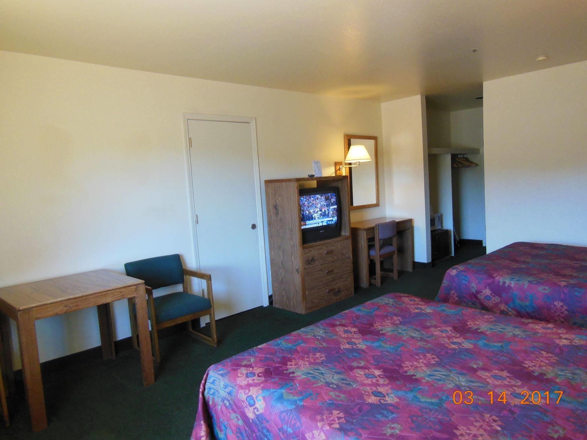 Super 8 By Wyndham Williams West Route 66 - Grand Canyon Area Eksteriør billede