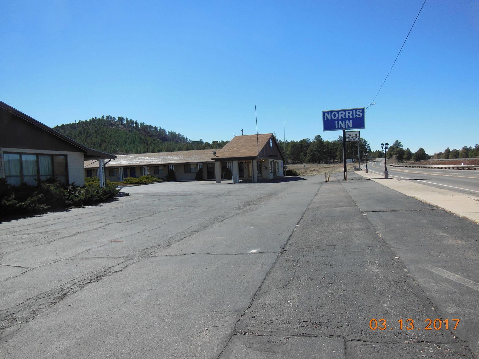 Super 8 By Wyndham Williams West Route 66 - Grand Canyon Area Eksteriør billede