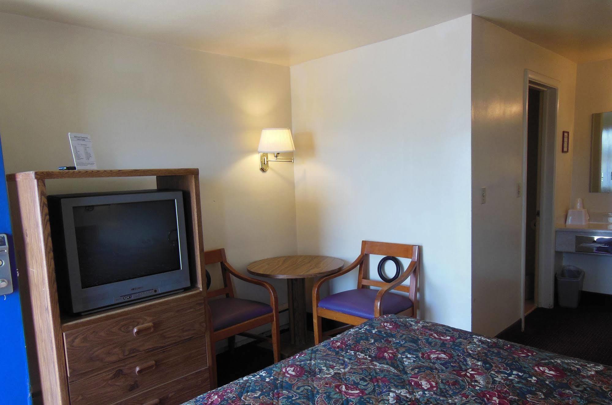 Super 8 By Wyndham Williams West Route 66 - Grand Canyon Area Eksteriør billede